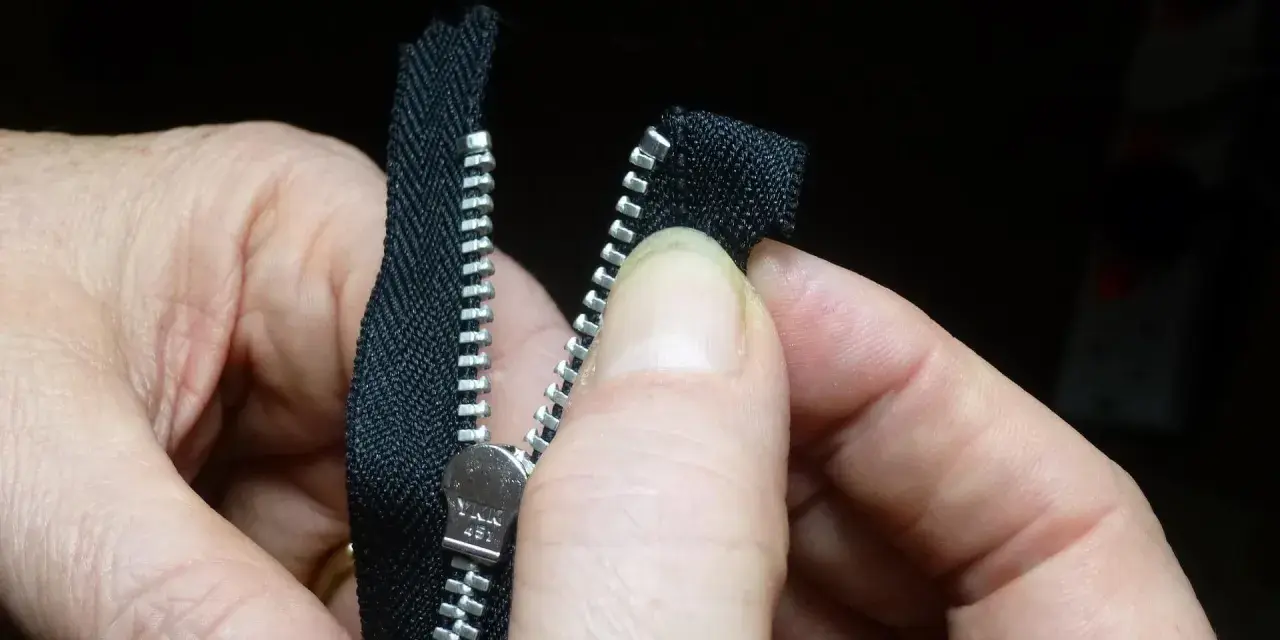 Jak wszyć zamek do bluzy? Łatwy poradnik DIY i unikaj błędów